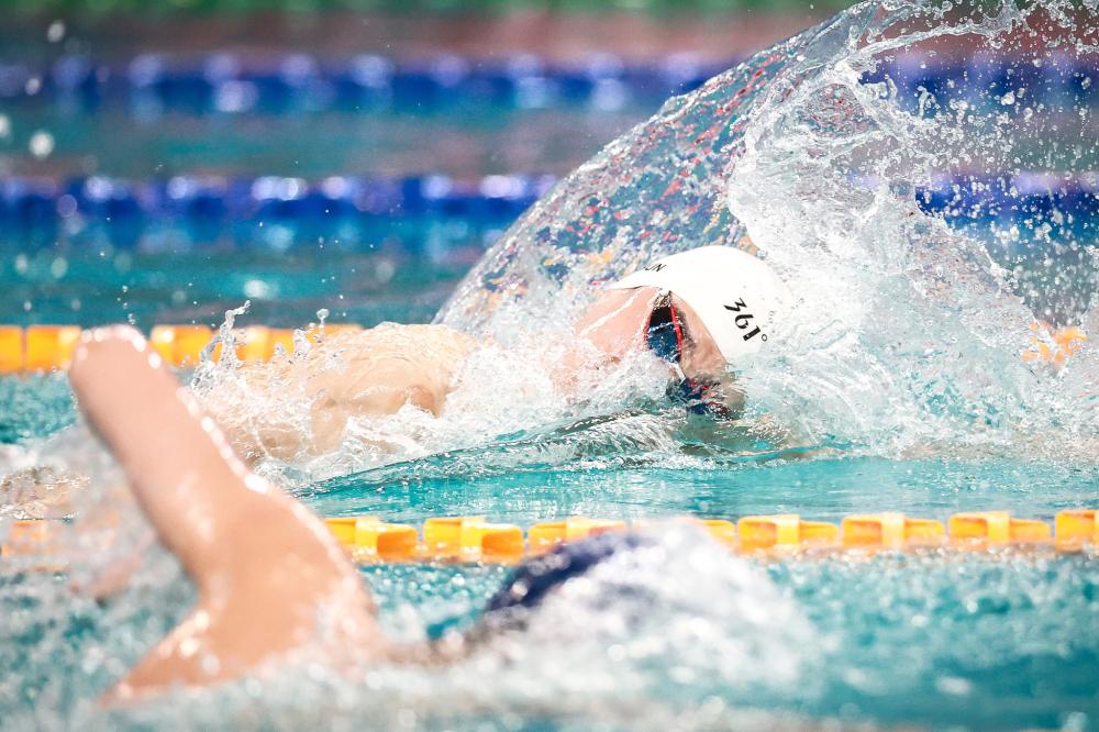 咪咕直播:「女篮」李月汝生日,带着泪花打电话给未来的自己,内容很感人.